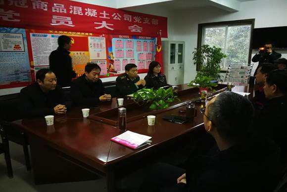 銅官區(qū)區(qū)委常委、人武部到商品混凝土公司開(kāi)展專(zhuān)項(xiàng)督導(dǎo)工作